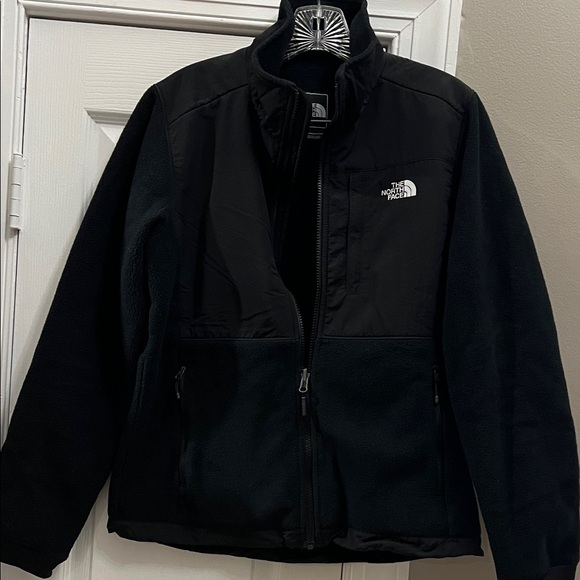 NWOT - North Face Womens Black Jacket - Picture 1 of 4